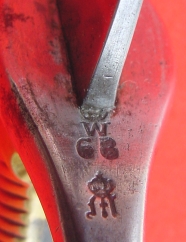 Abnahmestempel auf der Klinge